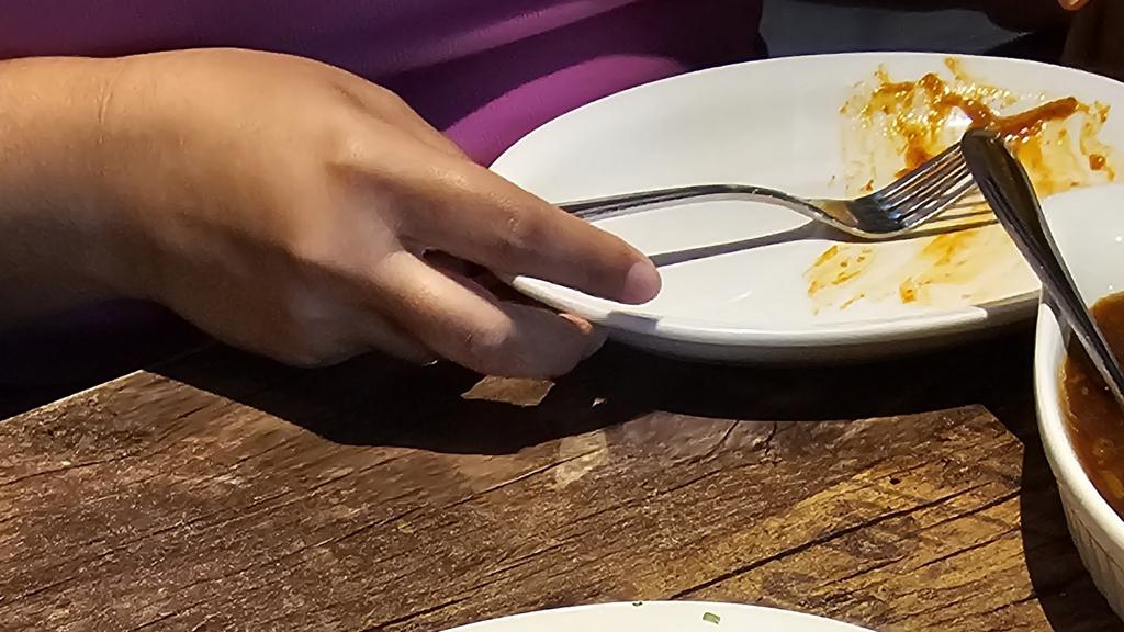 mount-everest-kitchen-grill-2