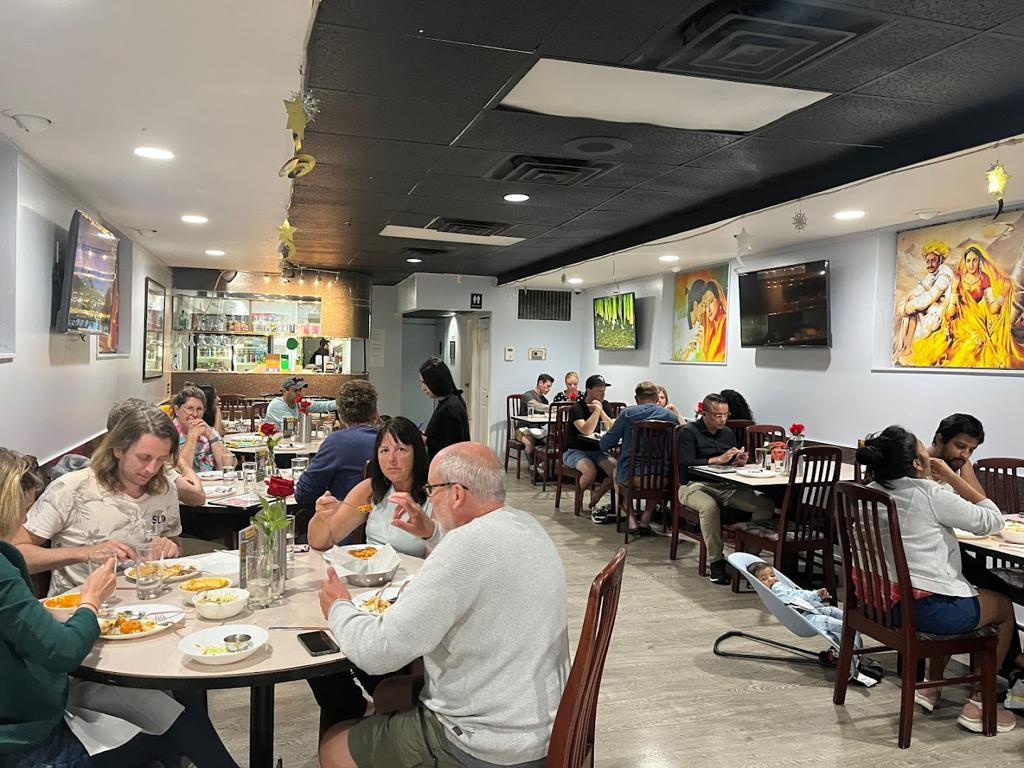 indian-aroma-restaurant-4