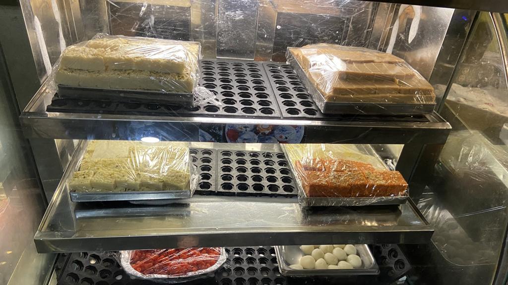 bangali-sweets-restaurant-2