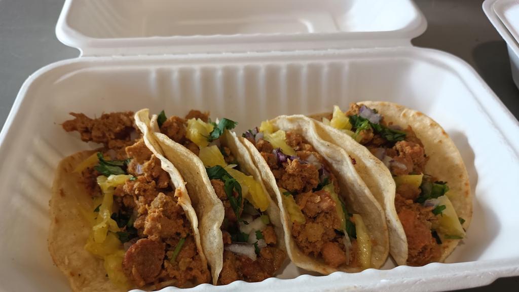 la-chiquita-tacos-y-mas-2