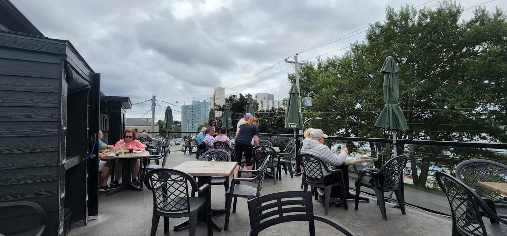 governors-pub-eatery-4