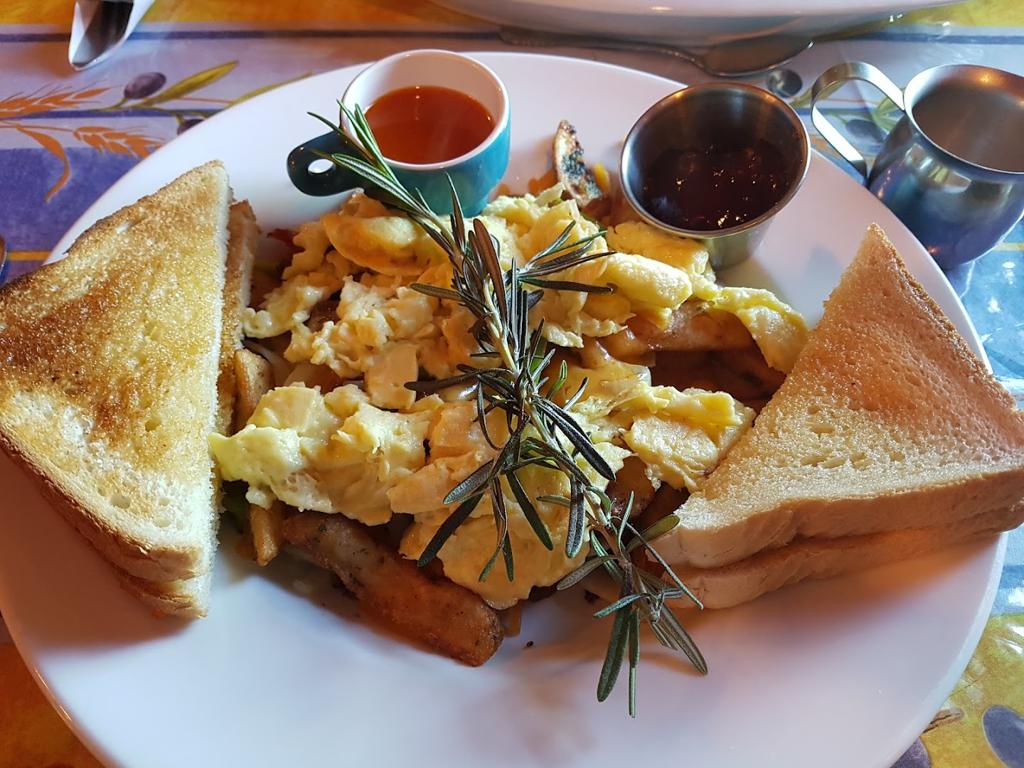 the-olive-tree-7