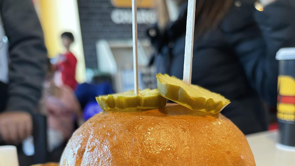 charger-gourmet-burger-poutine-3