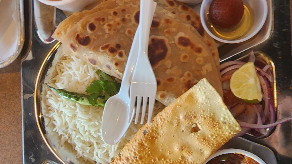 honest-restaurant-ajax-3