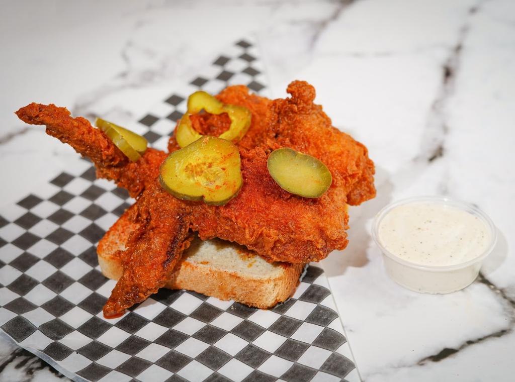 juicy-birds-nashville-hot-chicken-pickering-8