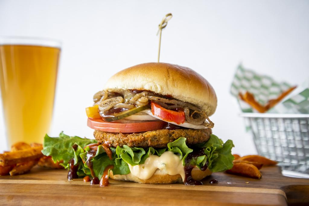 b-boyz-brampton-save-time-order-online-orderbboyzca-8