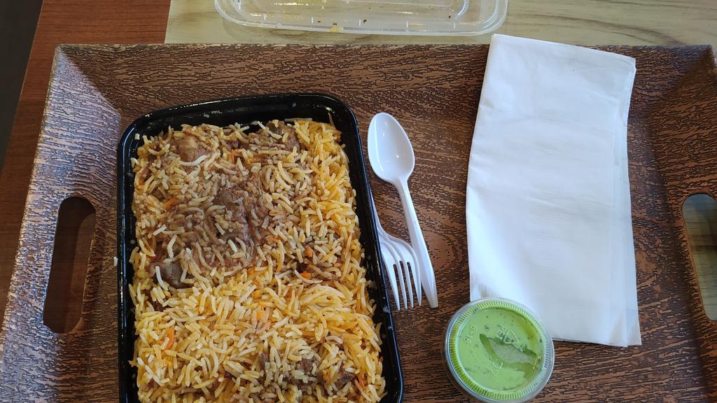 urwas-pakistani-indian-cuisine-flavour-dine-in-takeout-and-catering-2