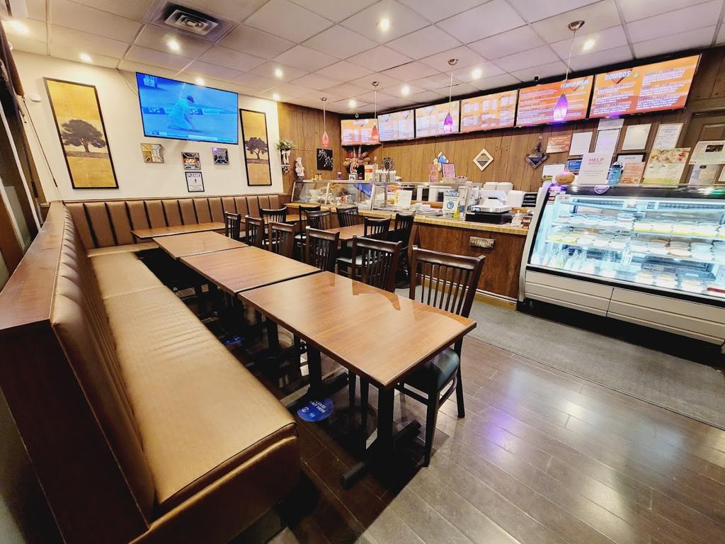 urwas-pakistani-indian-cuisine-flavour-dine-in-takeout-and-catering-4