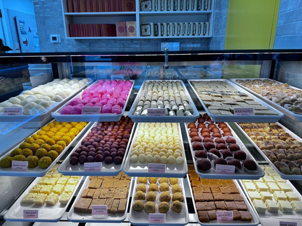 khatta-meetha-indian-restaurant-in-mississauga-4