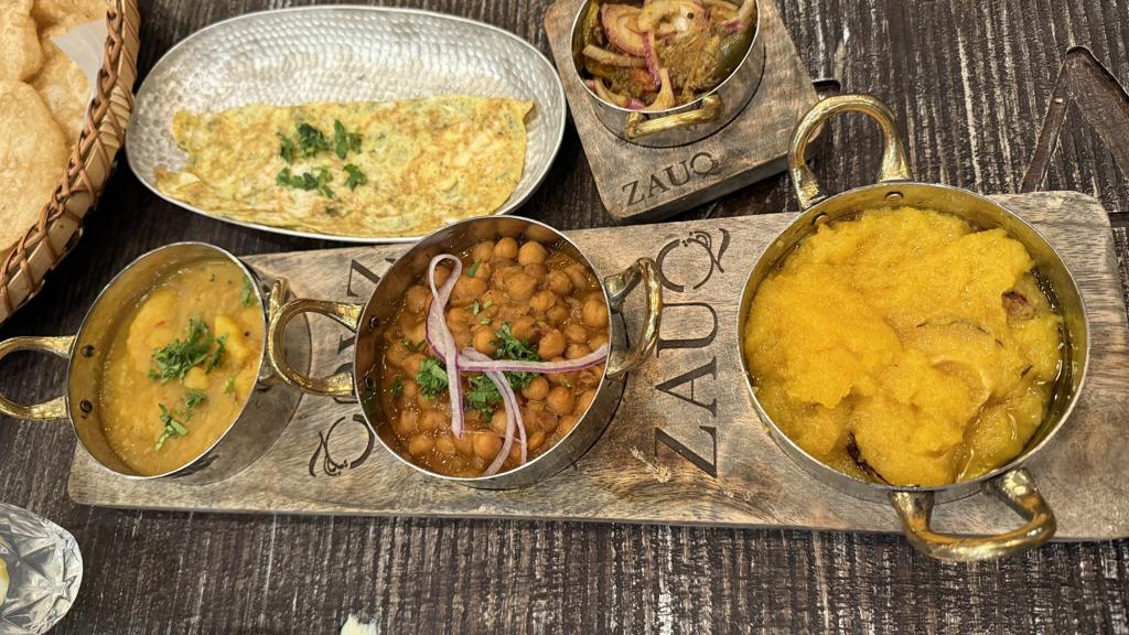 zauq-mississauga-halal-pakistani-indian-hakka-cuisine-2