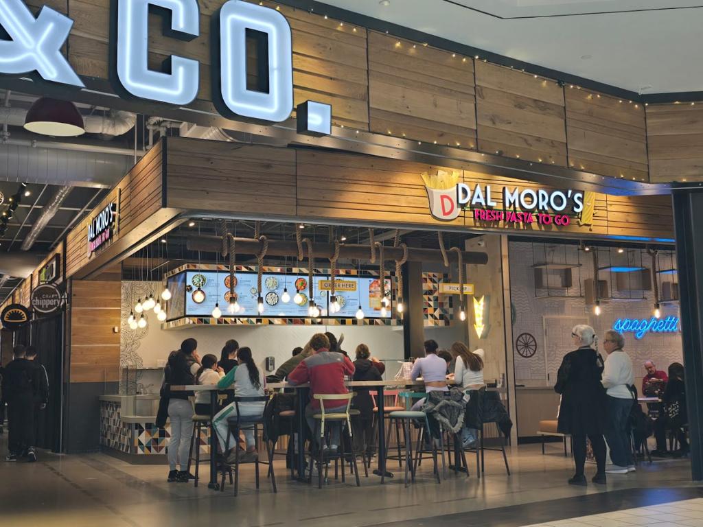 dal-moros-upper-canada-mall-fresh-pasta-to-go-1