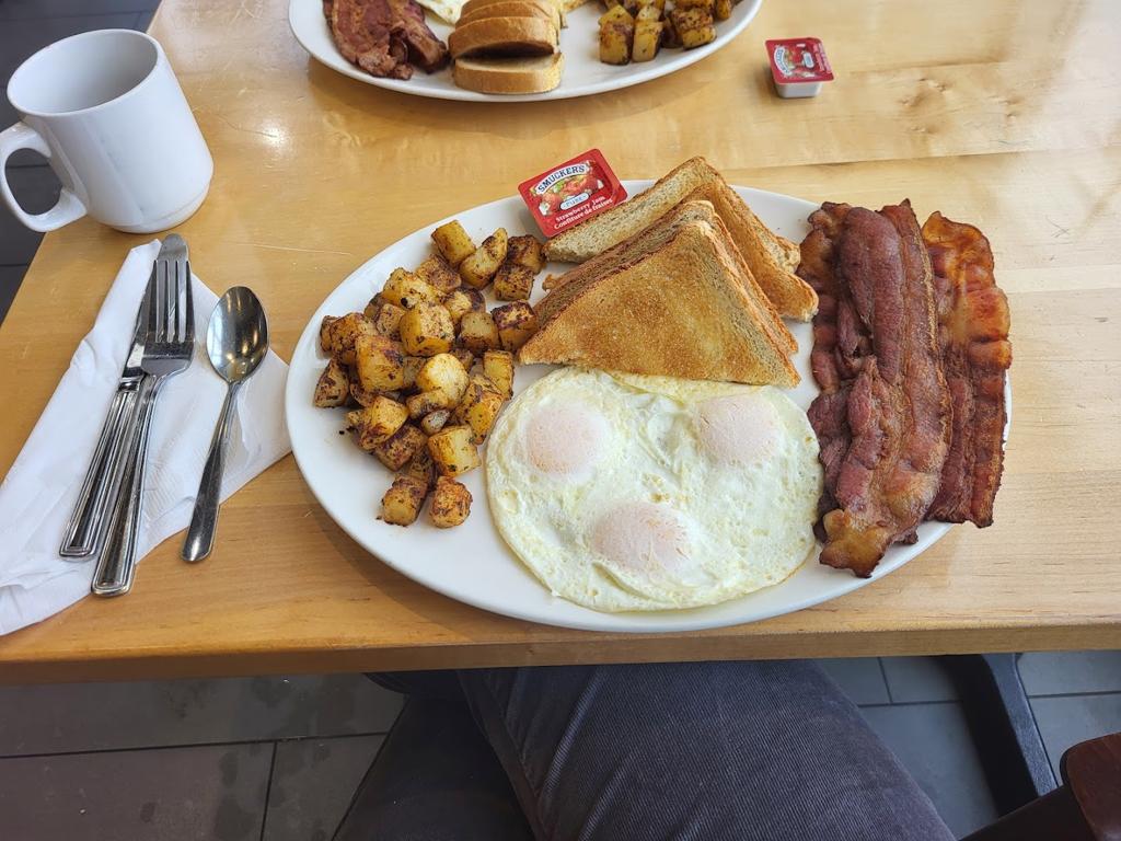 sunnyside-grill-newmarket-9