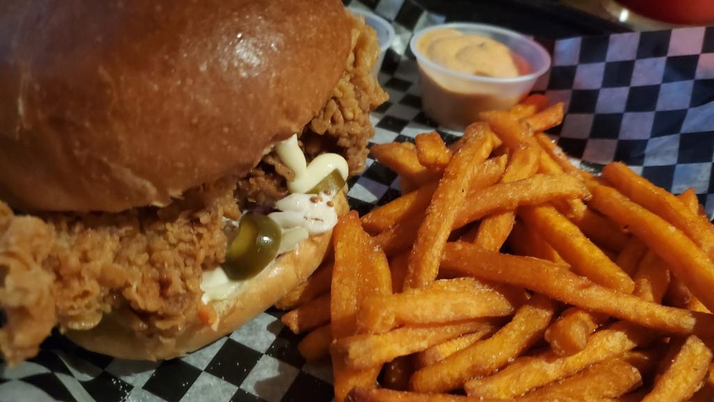 lou-dawgs-southern-bbq-north-bay-3