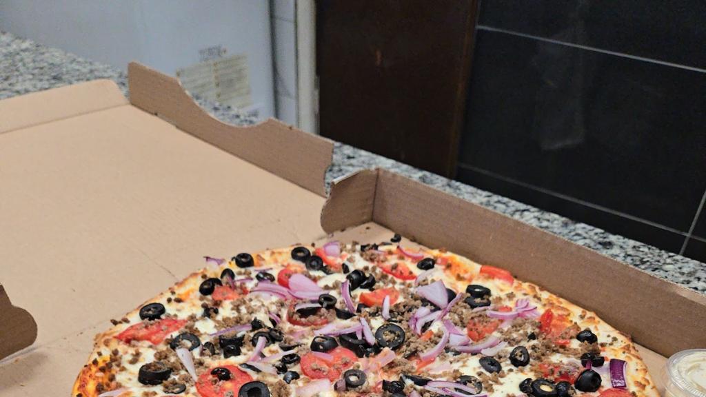 yaseen-halal-pizza-bakery-2