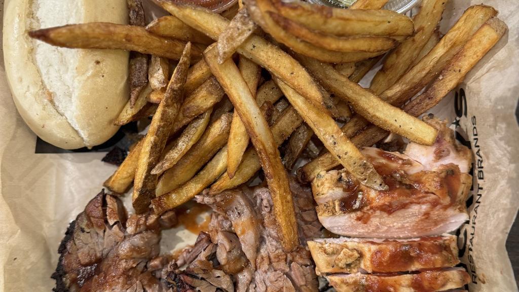 dickeys-barbecue-pit-2