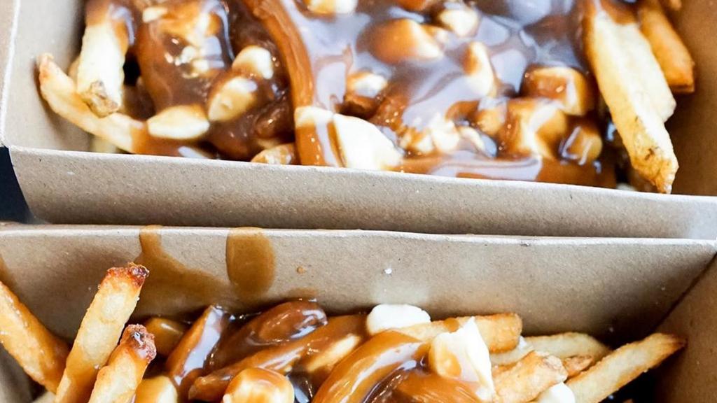 new-york-fries-station-mall-1