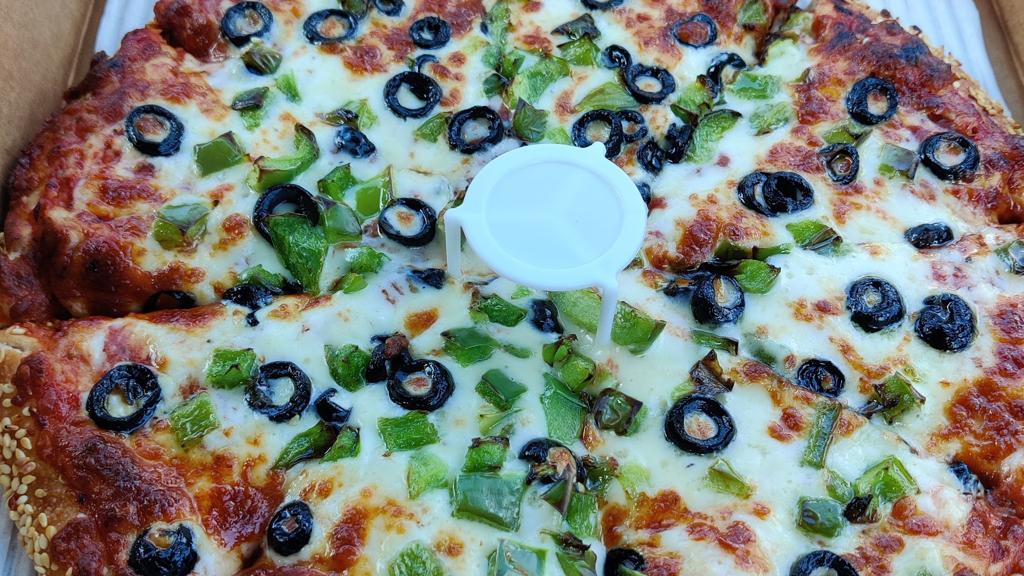 red-swan-pizza-st-thomas-3