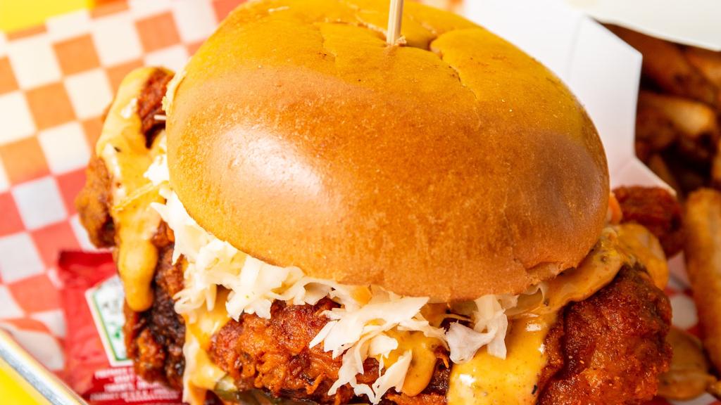 juicy-birds-nashville-hot-chicken-waterloo-3