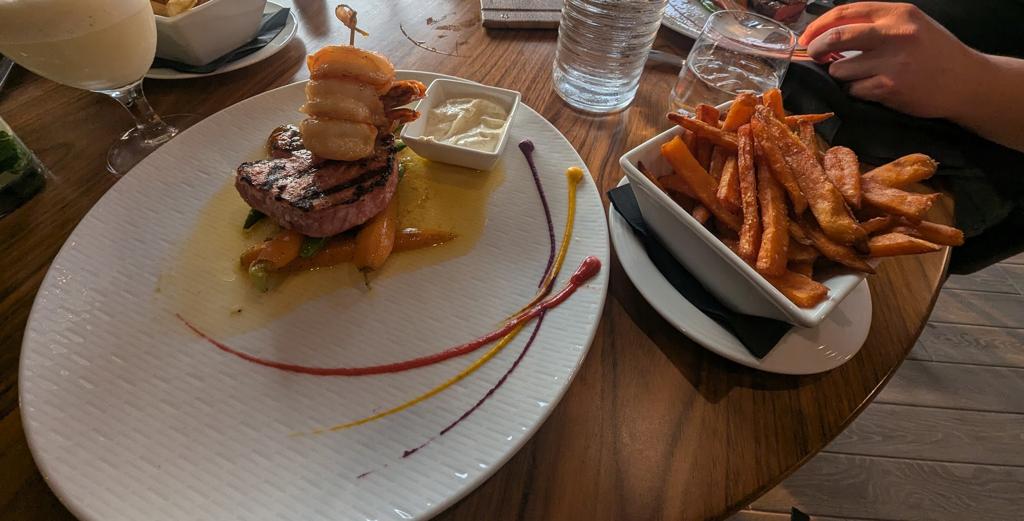 river-room-restaurant-5