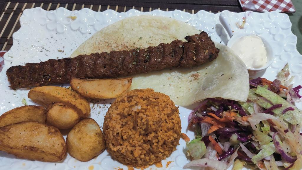 bistro-sam-716-turkish-grill-halal-touristique-3