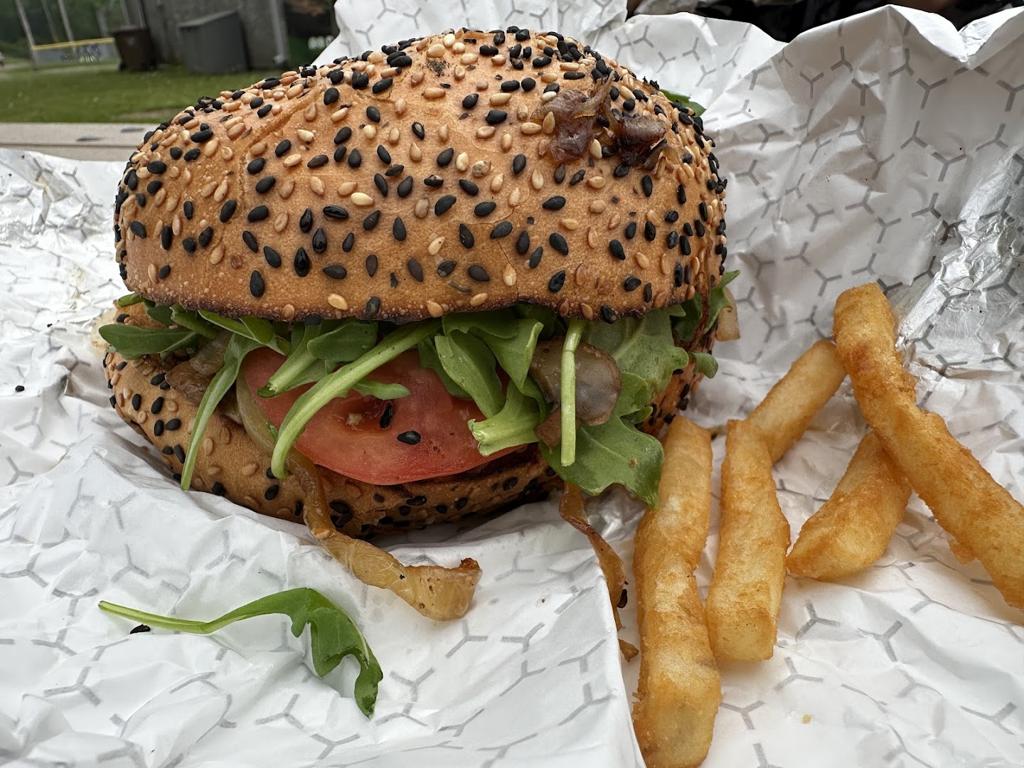 burger-bros-ste-cath-5