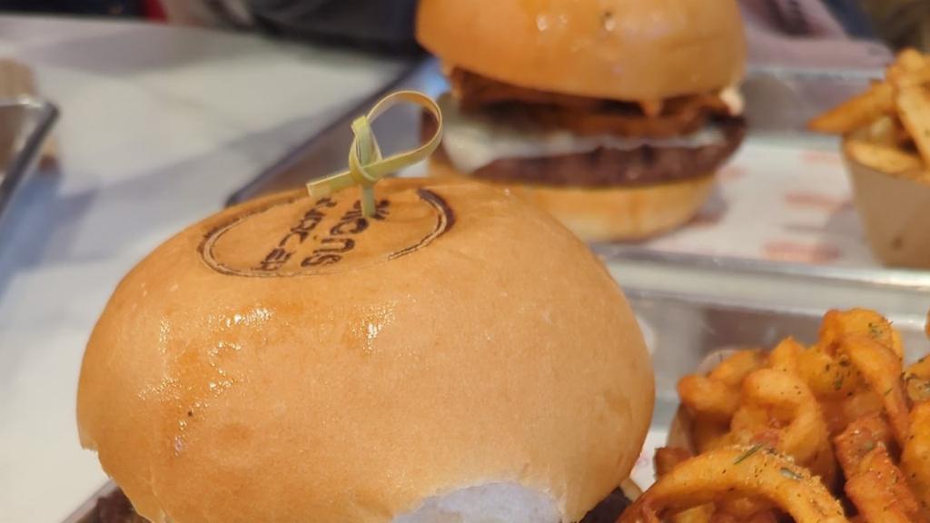 allons-burger-west-island-montreal-2