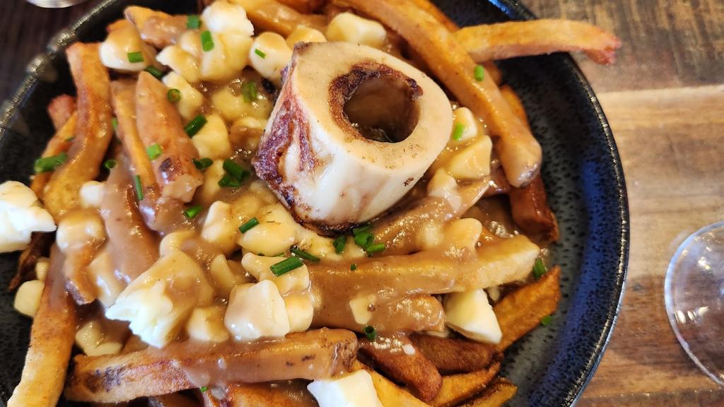 restaurant-birdhouse-wingerie-bar-dollard-des-ormeaux-2
