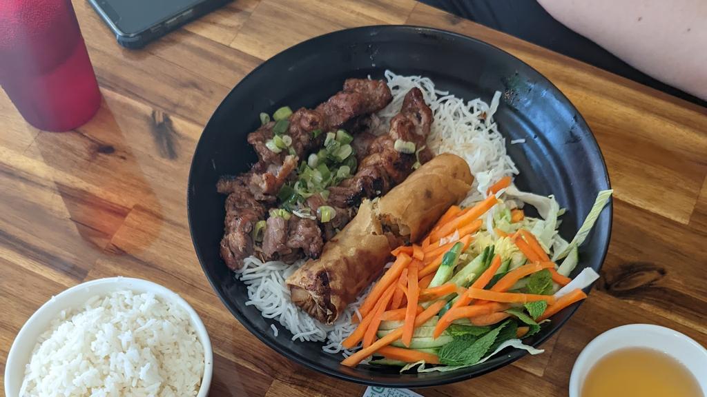 1-best-pho-in-ottawa-parle-by-viet-fresh-consumer-choice-award-2