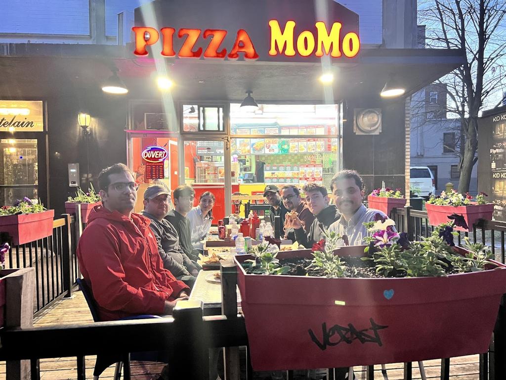 pizza-momo-100-halal-4