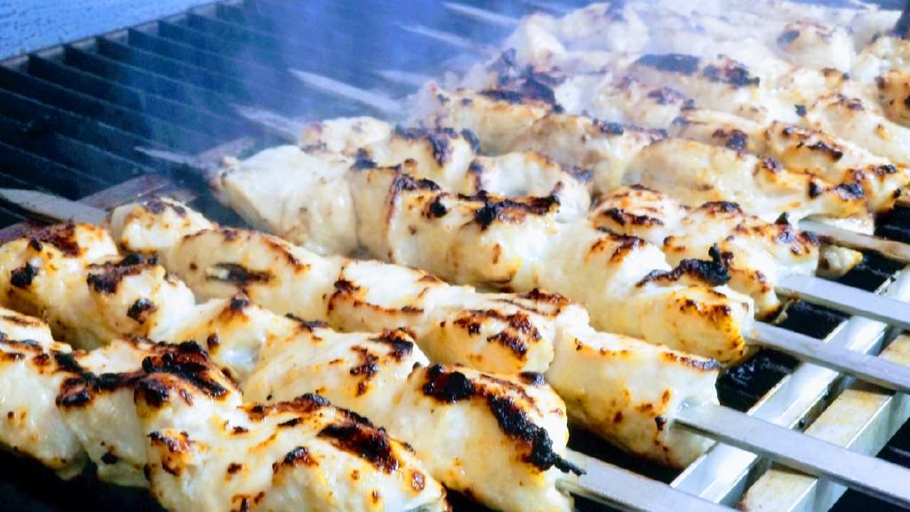 belyatchou-grilling-seafood-4