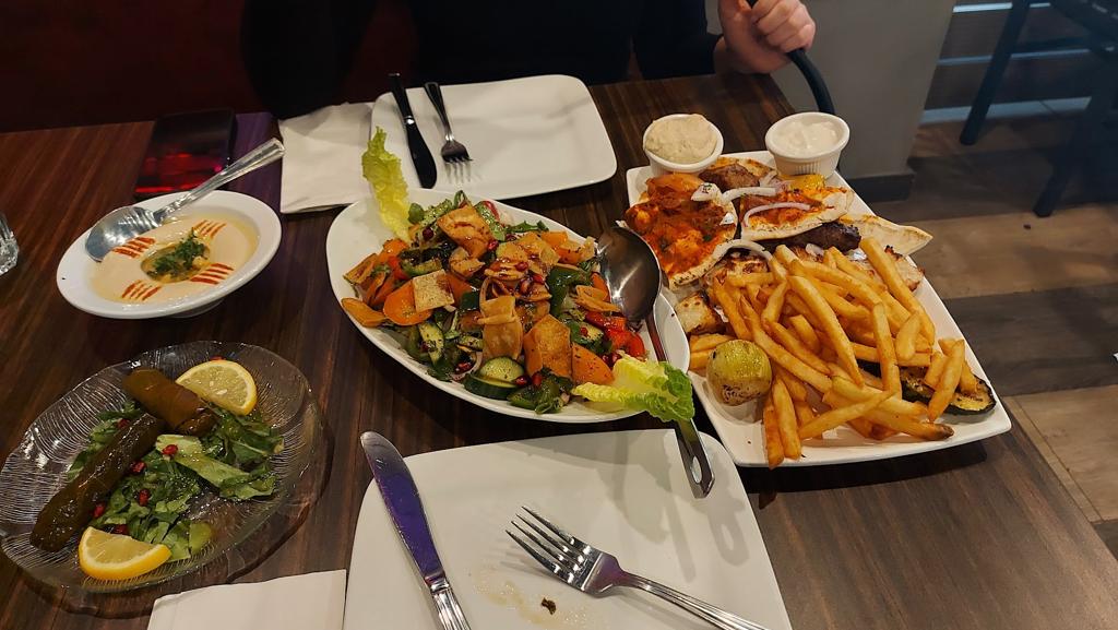 belyatchou-grilling-seafood-6