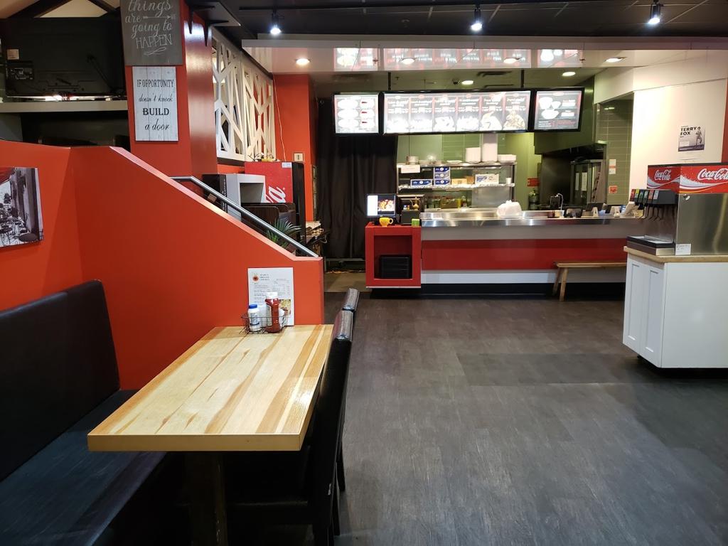 restaurant-sparta-chicken-sherbrooke-4