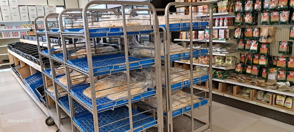 amados-halal-meat-and-food-market-3