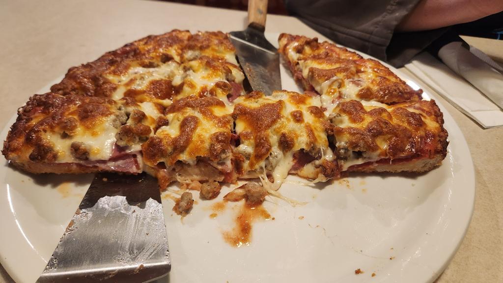 royal-pizza-regina-2
